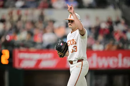 Luke-Harrison-Hook-Em-Horns
