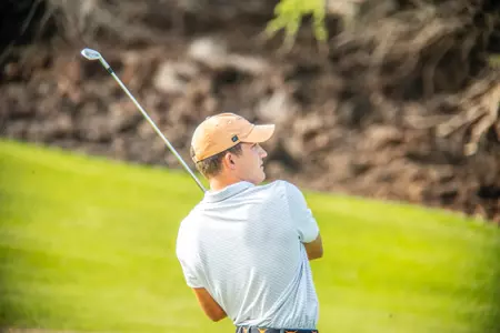 Christiaan Maas fairway iron in Hawaii