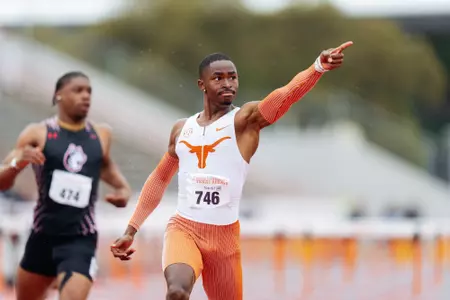 Kendrick Smallwood wins 2025 110m hurdles at TExas Relays