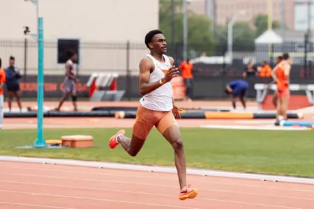 HOUSTON, Texas: The No. 5/2 University of Texas Longhorns Track & Field Team at the Tom Tellez Invite
(Photo by Ashleigh Young/University of Texas Athletics)