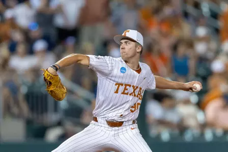 Dylan-Volantis-Pitching