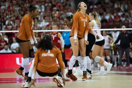 VB vs Wisconsin - Opening Spike