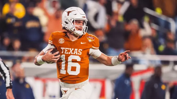 Arch Manning vs. Michigan 2025