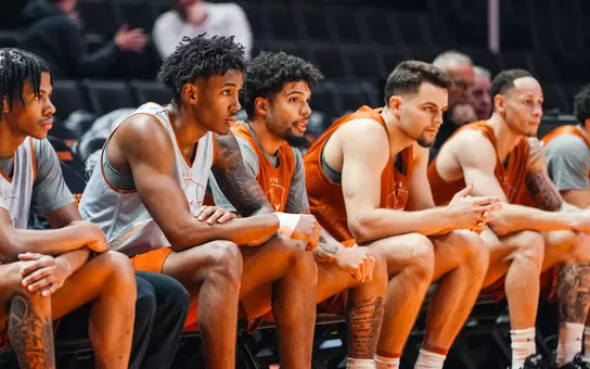 players at shootaround at Tennessee