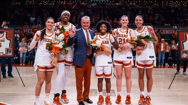 women's basketball seniors