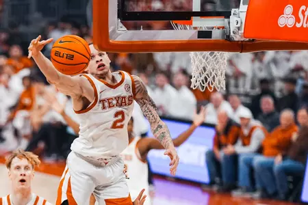 Chendall Weaver hustle play