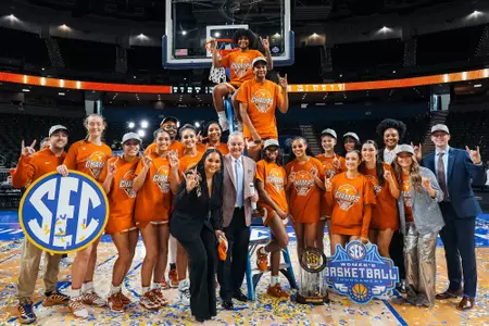 WBB SEC Champs Team Photo