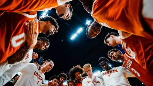 Texas men's basketball player pre-game huddle vs Gonzaga