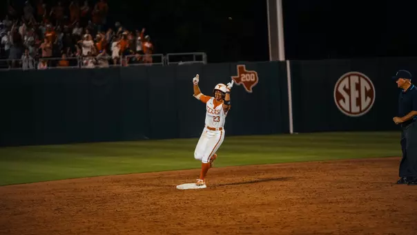 Viviana Martinez vs. A&M