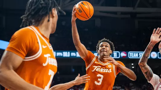 Dailyn Swain drive at Arkansas