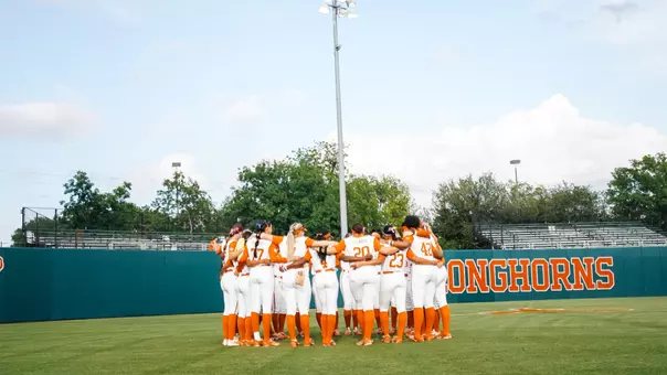 Team photo vs. Oklahoma State 2026