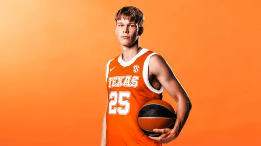 Mantas Laurencikas jersey swap for signing announce
