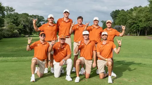 Men's Golf team and staff after NCAA Bryan Regional championship