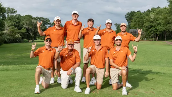 Men's Golf team and staff after NCAA Bryan Regional championship