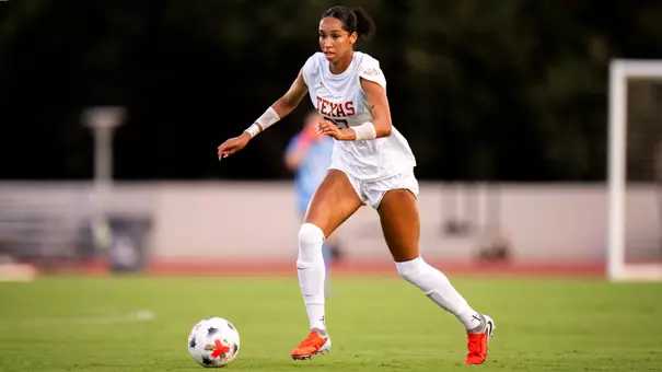 Hannah Tate -- Dribbling vs. Texas A&M