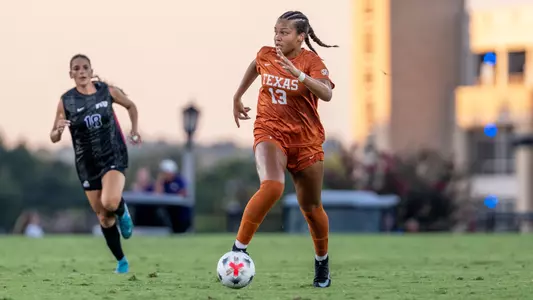 Ashlyn Anderson Dribbling