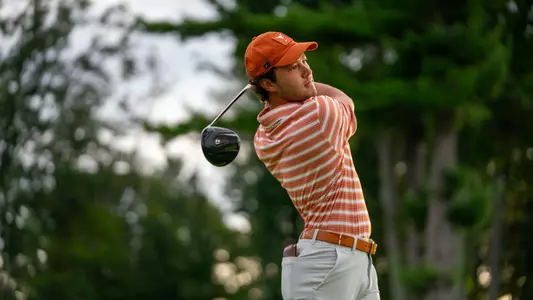 Eduardo Derbez Torres tee shot