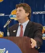 Head Coach Mike Leach addressed reporters and Tangerine Bowl officials at the official contract signing on Monday in Orlando.