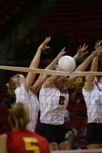 Team looks to upset No. 18 Texas A&M Aggies.