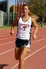 Tracie Akerhielm won the University/Open section and turned in an NCAA Regional qualifying mark in the 5K at the Mt. SAC Relays Thursday.