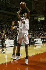 LaToya Davis had her fourth double-double with 20 points and 16 rebounds against Townsville.