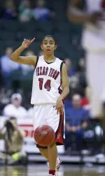 Erin Grant has been chosen as a preseason candidate for the 2005-06 WOmen's Wooden Award.