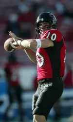 Senior QB Cody Hodges was one of five captains selected by teammates for the 2005 season.