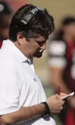 Tech Head Coach Mike Leach and his team arrived in Phoenix on Christmas Eve.
