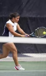 Cigdem Duru clinched the match victory when she edged Kara Hickey, 5-7, 6-2, 6-4, at the No. 2 spot.