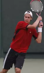 Red Raiders advance to semi-finals of HEB Tourney