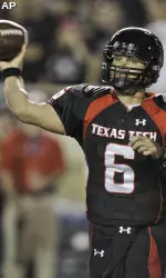 Texas Tech quarterback Graham Harrell picked up his second-straight Big 12 Conference Offensive Player of the Week honor Monday.