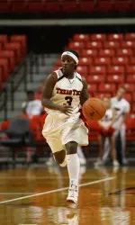 Maria Moore tied a career-high 18 points.