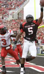 Michael Crabtree finished with 73 yards on nine catches including a touchdown.