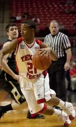 John Roberson scored 20 points against Texas A&M. (File Photo)