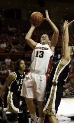 Jordan Murphree, along with Ashlee Roberson and Lindie Kimbro, was named a 2009-10 team captain.