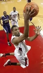 D'walyn Roberts lay-in vs. Washington.