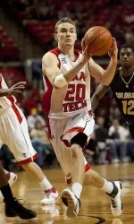 Alan Voskuil scored 18 points vs. Baylor.