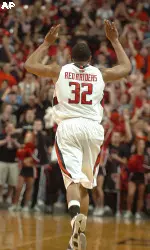 Mike Singletary reacts after a shot in the first half.