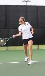 Stefanie Peana, playing her first singles match of the season, guaranteed the Lady Raider match victory as she defeated Alex Cristello at No. 6 singles, 7-5, 5-7, 6-2.