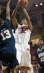 Mike Singletary scored 17 points for Texas Tech.