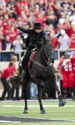 The university's longest-serving horse ends his service to the mascot program.
