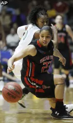 Monique Smalls led the team with 11 points.