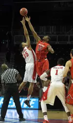 TaShawn Thomas (35) and Jordan Tolbert (32) try to win the opening tip. (Brad Penner-USA TODAY Sports)
