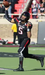 Quarterback Patrick Mahomes (5) passes the ball