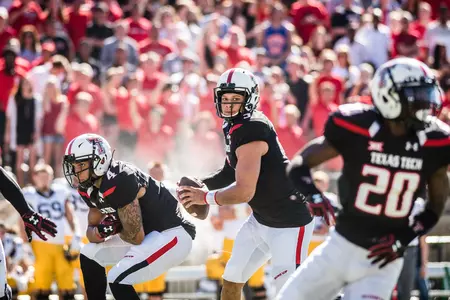 Patrick Mahomes II, Breiden Fehoko
