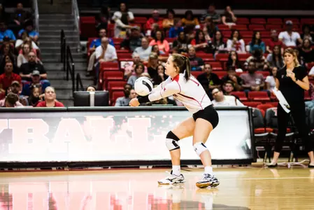 Sagers dig vs. Texas