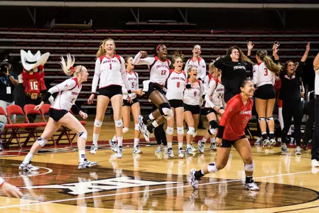 Akiu Henriksen celebrate vs. Texas