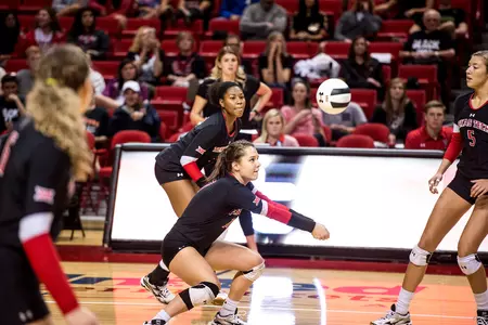 Sagers dig vs. Baylor