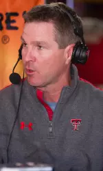 http://grfx.cstv.com/photos/schools/text/sports/m-basebl/auto_action/11716639.jpeg