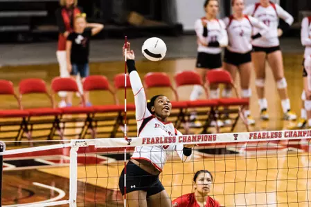 Atwood vs. SFA | Photo by Derrick Spencer
